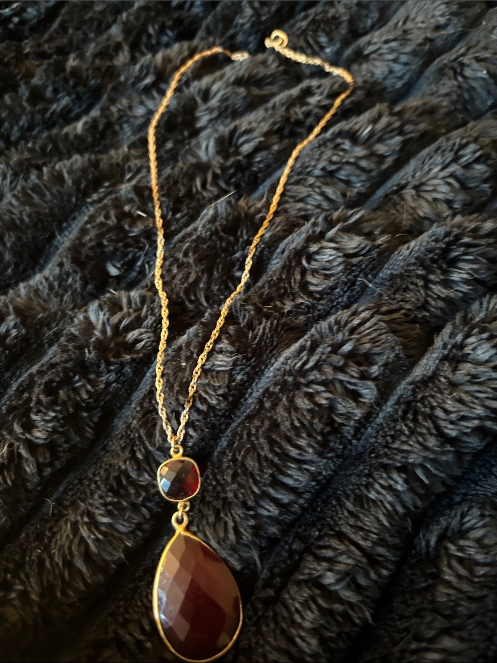 Gold-Filled Teardrop Pendant Necklace with Deep Red Glass Stones